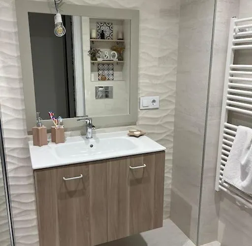 Escondite De La Catedral Леон